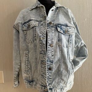 SO Denim Jacket Womens Acid Wash Studded Oversized Trucker Jean Jacket -M